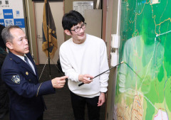 ⁉️【兵庫】神戸の六甲山地で遭難の女子高校生、泣きながら「道が分からなくなりました」　登山中の男性（３６）が救助「無事でよかった」 -2chまとめ-