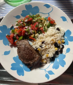 ブラジル人「俺の昼飯はこんな感じだが世界のみんなは何食べてる？」