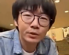 【動画】イキった配信者さん、おっさんにボコられるｗｗｗ