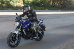 バイク買ったんだけどプロテクター入り服おすすめある？