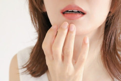 未婚女子アナ（41歳）の路上キスｗｗｗｗｗｗｗ （※画像あり）