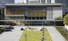 左翼さん、「外遊」を遊びに行くと勘違いして激怒してしまう・・・