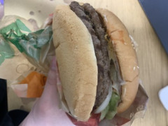 バーガーキング初めて食ったけどワッパーがデカすぎる