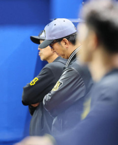 藤川球児監督、立石の負傷について「彼の人生がそうせよと叫んでいるんでしょうね。いいんじゃないですか、幸せは後からでも」