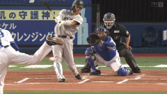 阿部監督、自打球で苦しむ大城を見てニヤつく