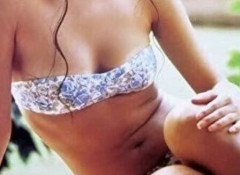 【画像】あのちゃん、ほんのりとお乳を膨らませてしまう