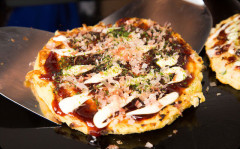 【画像】関西人、このお好み焼きに対してブチギレる。何があかんのやろ？