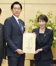 掃海艇をホルムズ海峡に派遣、本格検討へ　政府・与党、戦闘終結が前提