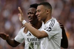 【悲報】レアルマドリー…ベティスとドローでここ6試合で一勝でしかもエンバペ怪我。しかしエンバペ復帰してから成績酷すぎるｗｗｗｗ