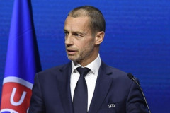 UEFA会長が苦言 「VARは私自身も理解できない時がある。試合ごとにルール解釈が違うなんて…」