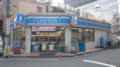 【悲報】歌舞伎町のローソンさん、店員同士でガチ喧嘩してしまうｗｗｗｗｗｗｗｗｗｗ