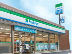 【画像】ファミマの写真詐欺、13万いいねの激バズになってしまうｗｗｗｗｗｗｗｗ