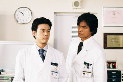 【悲報】白い巨塔さん、財前五郎より里見の正義感のほうが迷惑説が浮上してしまう