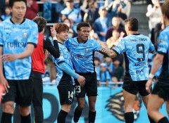 川崎、マルシーニョ決勝弾で千葉に2-1勝利！マルシーニョはスタンドに飛び込み階段ダッシュ　広島は終盤のOG＆PK弾でC大阪に逆転勝利　J1第12節（関連まとめ）