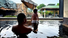 【疑問】男湯に入ってくる女児、何歳まで許せる？