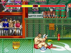 ザンギエフの必殺技「レバーを1回転させます」←いやジャンプしちゃうじゃん