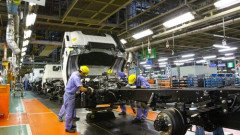 【悲報】お前ら「金ない…」←期間工やろうや！稼げるで！