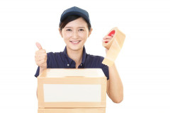 【画像】佐川急便の配達お姉さんがかわいすぎて草ｗｗｗｗｗwｗｗｗｗｗｗｗｗｗｗ