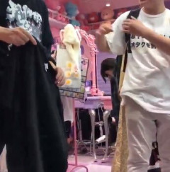 オタクの喧嘩が平和的でワロタｗｗｗｗｗｗｗｗｗ