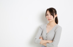 【夫婦】体調を崩している嫁が子供を寝かしつけている間、菓子を食べていた俺に腹が立っているらしい　みんな奥さんへの気遣いを常にしてるの？