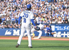 【ＤｅＮＡ】相川監督が顔をしかめた坂本裕哉の〝Ｗエラー〟　投内連携で重大ミス