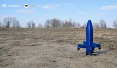 日本企業テラドローン社の迎撃ドローン「Terra A1」…30万円が敵ドローン300万円を迎撃し改良データを取ってる！