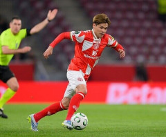 佐野海舟、バイエルン相手に無双してしまう