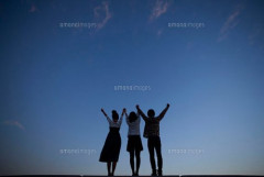 【朗報】3Pは男2女1が最高という風潮