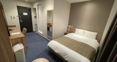 【爆笑】新入社員「出張先のホテル取っておきました！相部屋で！」ワイ「お、おう…」