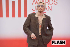 藤井風　新曲MVで見せた「異様な白塗りメイク」の奇抜ぶり…神秘的すぎるメッセージ曲に一部ファンも困惑