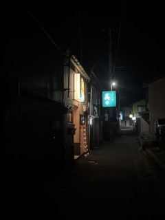 「スナック」とかいう店、ハードルが高すぎるwww