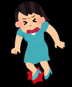 ヒールサンダルで山を登るのは無謀だ靴を買いに行こうと友人に提案したら「このサンダルじゃなきゃやだ、足痛めても文句言わない」その通りにしたら地獄を見た