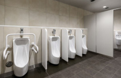 【悲報】男子トイレで悪意の塊のような最悪の「イタズラ」が発生してしまう…　「普通に犯罪です。前科つきます」