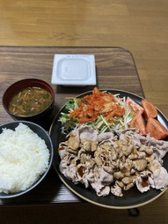 底辺期間工の夕飯がこちらｗｗｗ（※画像あり）