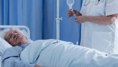 若者の献血離れ→「若者の血で高齢者を延命して社会保険料まで搾取する構造」「若者は日本の将来のために献血をやめるべき」などのコメントが殺到