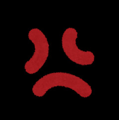 【修羅場】会社の飲み会から帰ったら、同棲中の彼氏が友人達と酒盛りしていた。一発芸でも披露してたのか、彼は半裸で見覚えのある布切れを身に纏っていた…