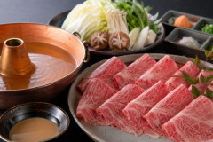 しゃぶしゃぶとか言う肉を最も不味く食べる調理法www