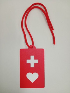 【衝撃】ヘルプマーク、健常者に印籠として使われていたことが判明してしまう・・・・