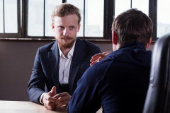 【悲報】トランプ大統領、狙われた理由は「イラン攻撃」への報復か？ 捜査官が単独犯の動機を調査中…まじかよこれ…