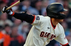 イジョンフ .313(99-31) 2本 10打点 OPS.833