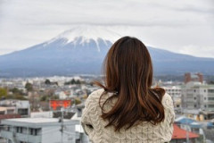 32歳 実家暮らし､割と美人な女ですが､友達がいないので退屈でぇす