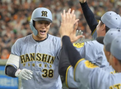 木浪←打率.270 OPS.676、小幡←打率.233 OPS.536、高寺←打率.190 OPS.595