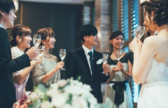 【結婚式マナー】インフルエンサー「結婚式の服装で黒ネクタイが非常識とかキャバドレスはNGとか…正直それって誰のための正解なん？」