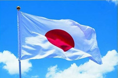 【物議】人気アーティスト、国旗損壊罪に反対表明「国や旗との向き合い方は人それぞれ」→賛否両論へ