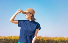 【画像】柴田理恵さん、初対面の男に濃厚キッスしてしまうwwwwwww