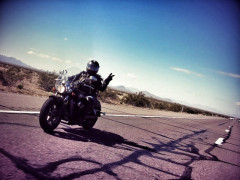 バイク乗りたいんだけどヤエーってのやるの嫌だ