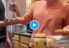 【は？】おもちゃのナイフで旦那を刺すドッキリ、普通に危なすぎるとネット騒然…