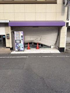 【悲報】トレカショップ、強盗被害で店がめちゃくちゃに…これは酷い