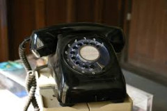 固定電話(NTT)解約すべきか迷ってる使わなくても毎月約2000円