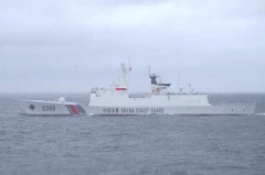 中国海警局2隻が尖閣周辺の日本領海に侵入、漁船を追跡…海保が警告と監視！